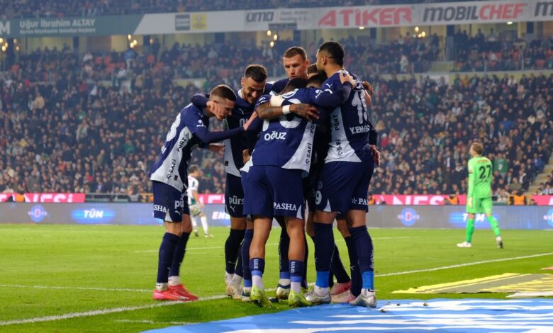 Fenerbahçe 3 puana kenetlendi! İşte Jose Mourinho'nun Adana Demirspor maçı muhtemel 11'i- Trabzonspor
