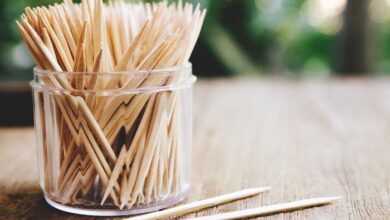 DİŞİN ARASINDA KALAN YEMEK ORUCU BOZAR MI? | Oruçluyken ağızdaki yemek artıklarını yutmak orucu bozar mı DİYANET?- Trabzonspor