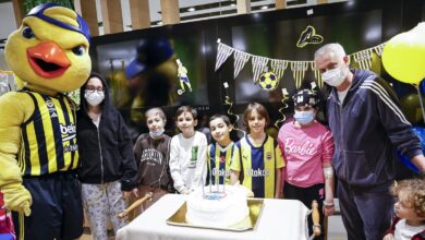 Fenerbahçe'de Jose Mourinho'dan tedavi gören çocuklara moral ziyareti- Trabzonspor