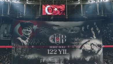 Beşiktaş'tan 122. yıla özel koreografi 15 Beşiktaş'tan 122. yıla özel koreografi- Trabzonspor