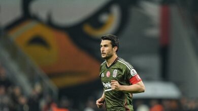 Beşiktaş'ta sahalara dönen Necip Uysal: Benim için özel bir gündü- Trabzonspor