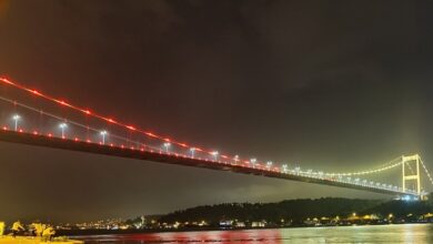 Fatih Sultan Mehmet köprüsü Galatasaray için sarı-kırmızı renklerle ışıklandırıldı- Trabzonspor