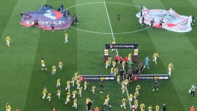 Fenerbahçe-Beşiktaş maçında futbolcular el sıkışmadı- Trabzonspor