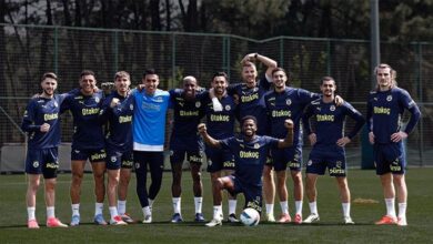 Fenerbahçe'de iç transfer: Yıldız futbolcunun sözleşmesi uzatıldı- Trabzonspor