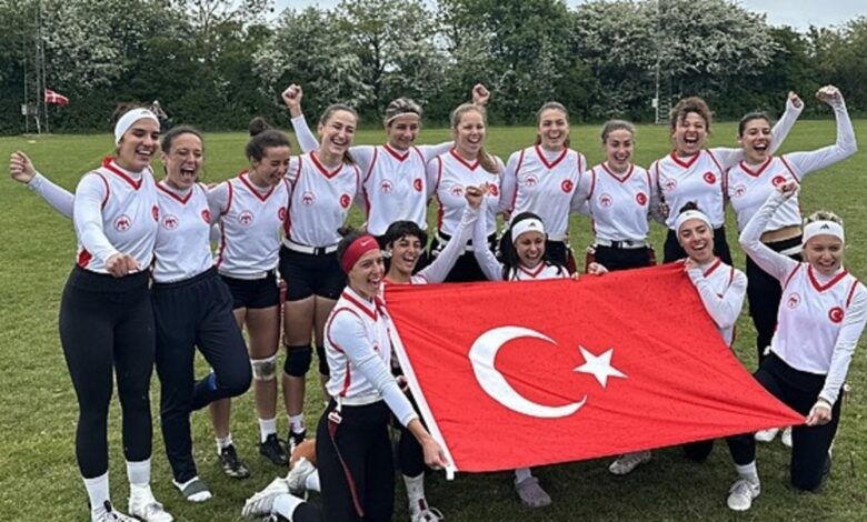 Flag Futbol Kadın Milli Takımı, Kopenhag Bowl 2025'te şampiyon oldu- Trabzonspor