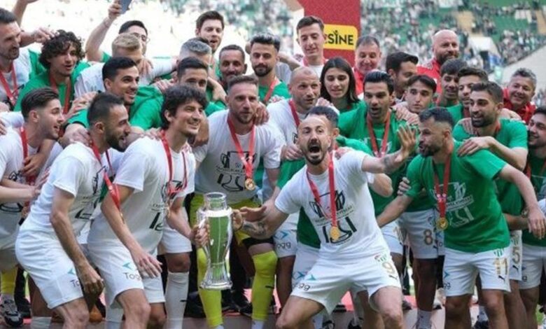 Bursaspor'da birçok futbolcuyla yol ayrımı: Gözler iç transferde!- Trabzonspor