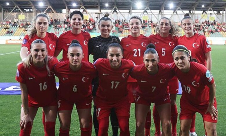 (ÖZET) A Milli Takım deplasmanda kazandı! Play-Off oynamaya hak kazandı | Yunanistan - Türkiye maç sonucu: 0-1- Trabzonspor