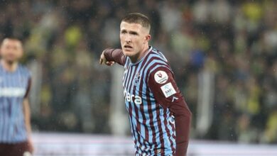 Lundstram kamptan ayrıldı- Trabzonspor