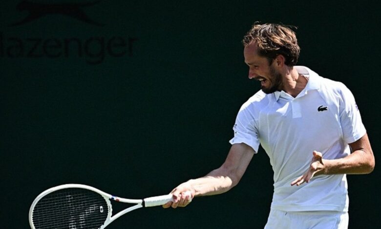 Medvedev elendi- Trabzonspor