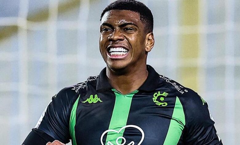 Trabzonspor'un yeni transferi Augusto geldi- Trabzonspor