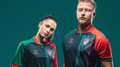 Atatürk için saygı forması- Trabzonspor