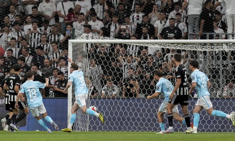 Beşiktaş-St. Patrick's maçında penaltı kararı! Başlama düdüğü henüz çalmıştı ki...- Trabzonspor