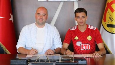 Eskişehirspor, Arda Baran Çubuk ile profesyonel sözleşme imzaladı- Trabzonspor