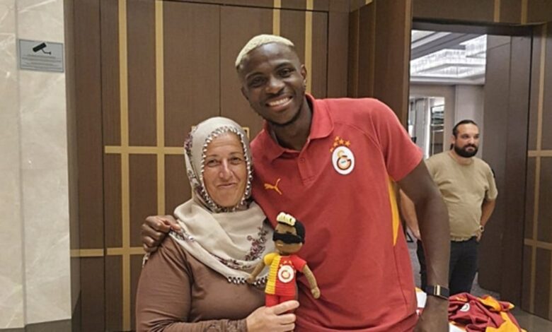 Kayserili Neslihan teyze ile Victor Osimhen bir araya geldi- Trabzonspor