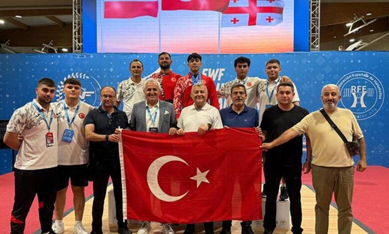 Milli sporculardan halterde tarihi başarı- Trabzonspor