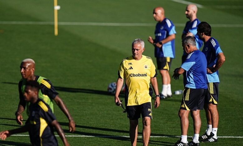 Mourinho'dan sürpriz karar! İşte Fenerbahçe'nin Göztepe maçı 11'i- Trabzonspor