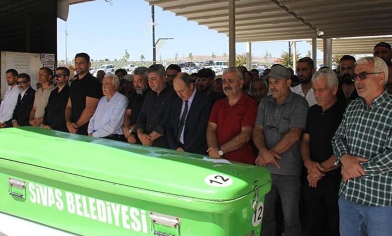 Taha Akgül’ün dedesi son yolculuğuna uğurlandı- Trabzonspor