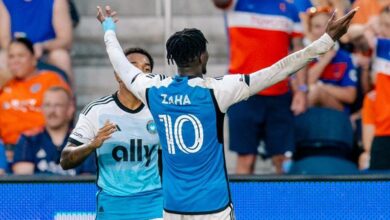 Zaha'dan muhteşem gol: Charlotte'u sırtladı götürüyor- Trabzonspor