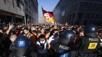 Galatasaray taraftarından Almanya'da protesto: Kahrolsun İsrail, Filistin'e özgürlük!- Trabzonspor