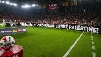 Göztepe'de maç öncesi Filistin pankartı!- Trabzonspor