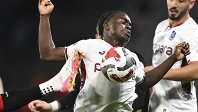 Trabzonspor'da Christ Oulai'den Fenerbahçe sözleri: Hakem açıkça rakibi korudu- Trabzonspor