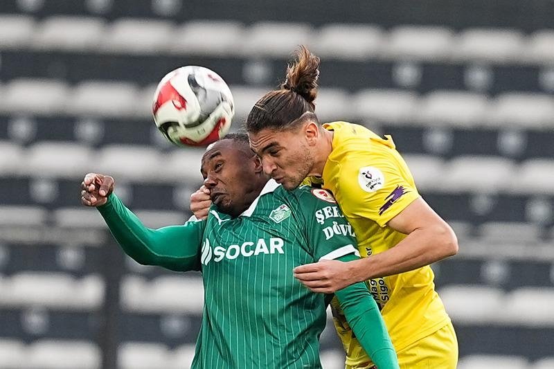 Fenerbahçe'de Emir Ortakaya Çaykur Rizespor'a transfer oldu!- Trabzonspor