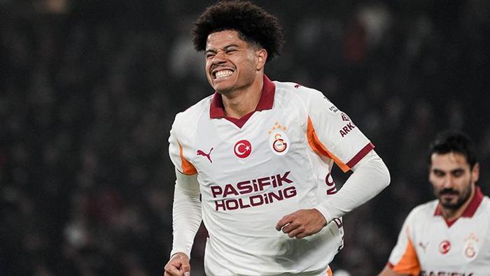 Hasan Şaş Galatasaraylı futbolcuya yüklendi 'Ne oldu menajerin mi oynuyor senin yerine?'- Trabzonspor