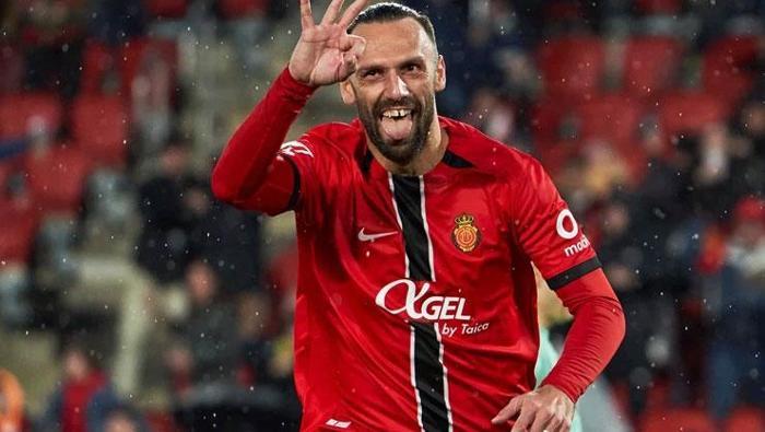 İstanbul devi transferi bitiriyor! Vedat Muriqi Süper Lig'e geri dönüyor- Trabzonspor