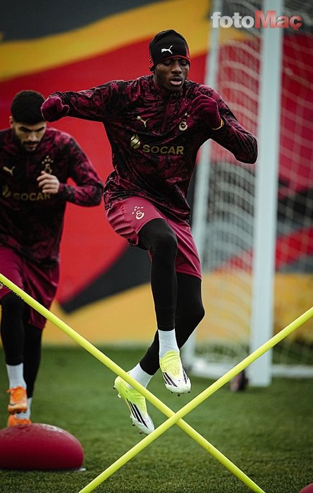 Okan Buruk'tan flaş karar! İşte Galatasaray'ın Manchester City maçı 11'i- Trabzonspor