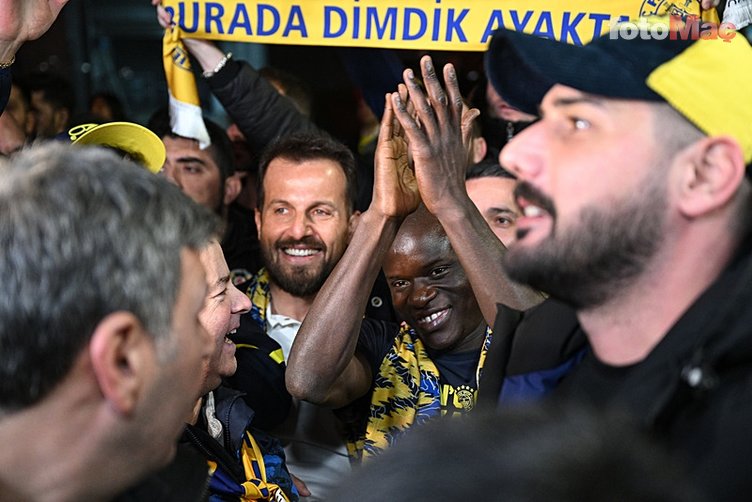 N'Golo Kante Fenerbahçe için İstanbul'a geldi! Taraftar havalimanına akın etti- Trabzonspor