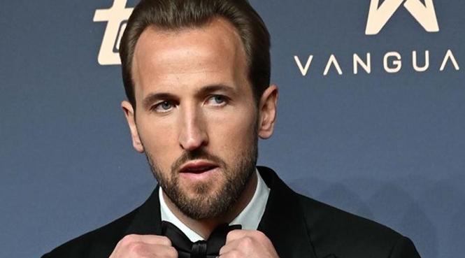 2026 Ballon d'Or ödülünün sahibi Harry Kane! Kürsüde duygu dolu anlar: 'Söyleyecek söz bulamıyorum'