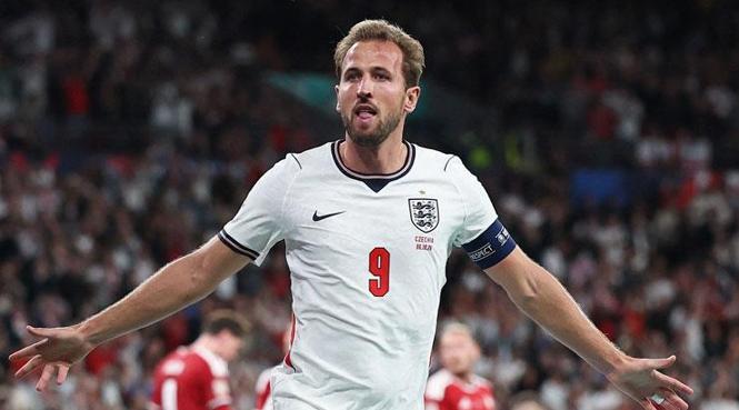 2026 Ballon d'Or ödülünün sahibi Harry Kane! Kürsüde duygu dolu anlar: 'Söyleyecek söz bulamıyorum'