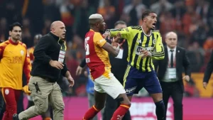 archie-browndan-galatasaray-maci-sonrasi-flas-kelamlar-tirmaliyorlar-ve-sac-cekiyorlar-iK69ai8b.webp