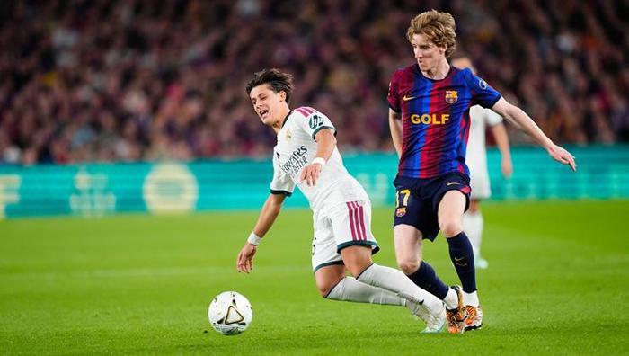 'Arda Güler bir alien' Barcelona-Real Madrid maçını tek kelimeyle özetledi: Avrupa'nın en iyisi 5 'Arda Güler bir alien' Barcelona-Real Madrid maçını tek kelimeyle özetledi: Avrupa'nın en iyisi