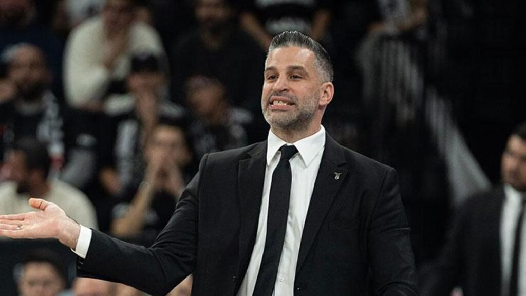 besiktas-basantrenoru-dusan-alimpijevic-soyleyecek-bir-seyim-yok-tpcZiziD.jpg