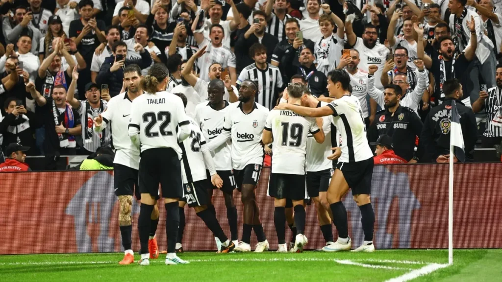 besiktas-crystal-palace-maci-ingilterede-mansetlerde-TcMQFfqI.webp