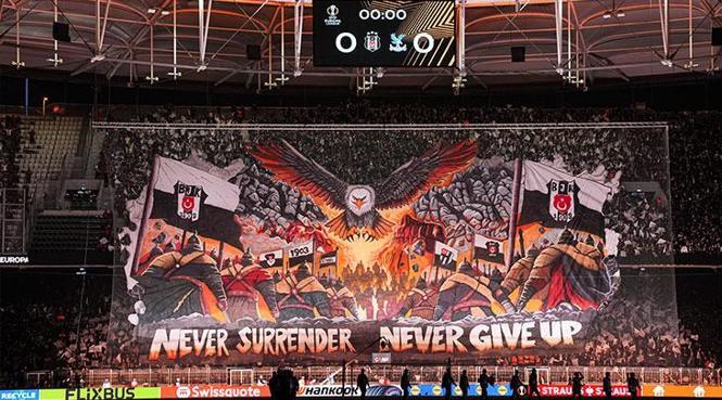 Beşiktaş'a Dolmabahçe'de Olaitan hayat verdi! (ÖZET) Beşiktaş - Crystal Palace maç sonucu 2-2