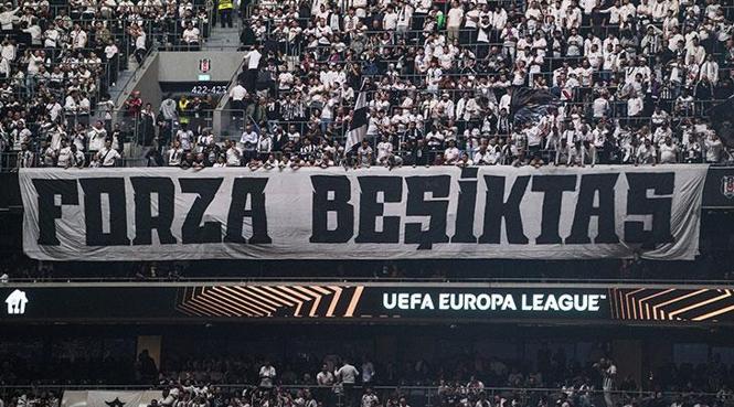 Beşiktaş'a Dolmabahçe'de Olaitan hayat verdi! (ÖZET) Beşiktaş - Crystal Palace maç sonucu 2-2