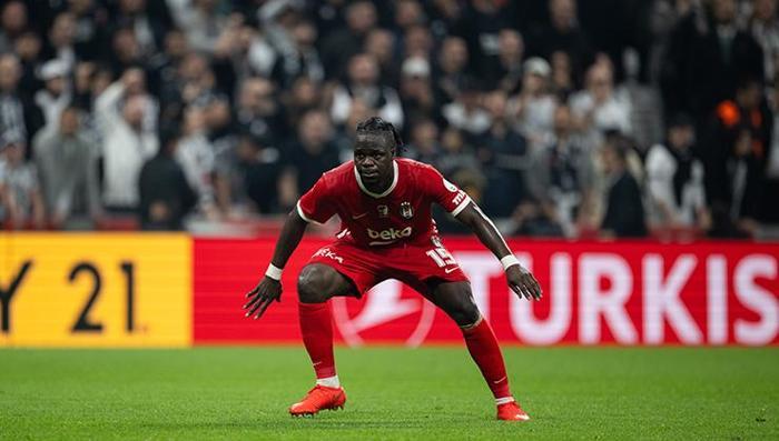 Beşiktaş'ın yıldızı Olaitan'a Avrupa'dan yakın takip! Performansı dikkat çekti