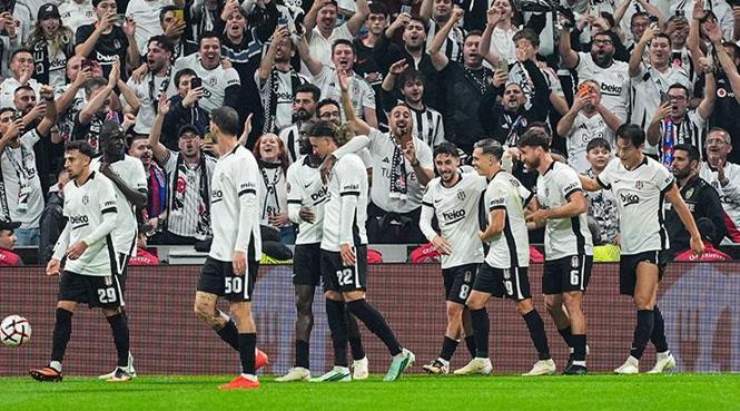 CANLI| Beşiktaş - Başakşehir maçı ne zaman, saat kaçta, hangi kanalda? (Muhtemel 11'ler)