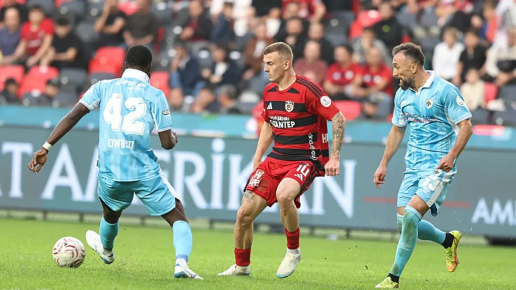 erzurumspor-fk-deplasmanda-kazandi-CRmdp2Qj.webp