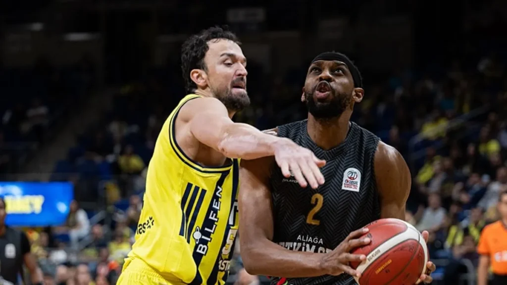 fbahcenin-rakibi-olympiakos-NPAnCbZZ.webp