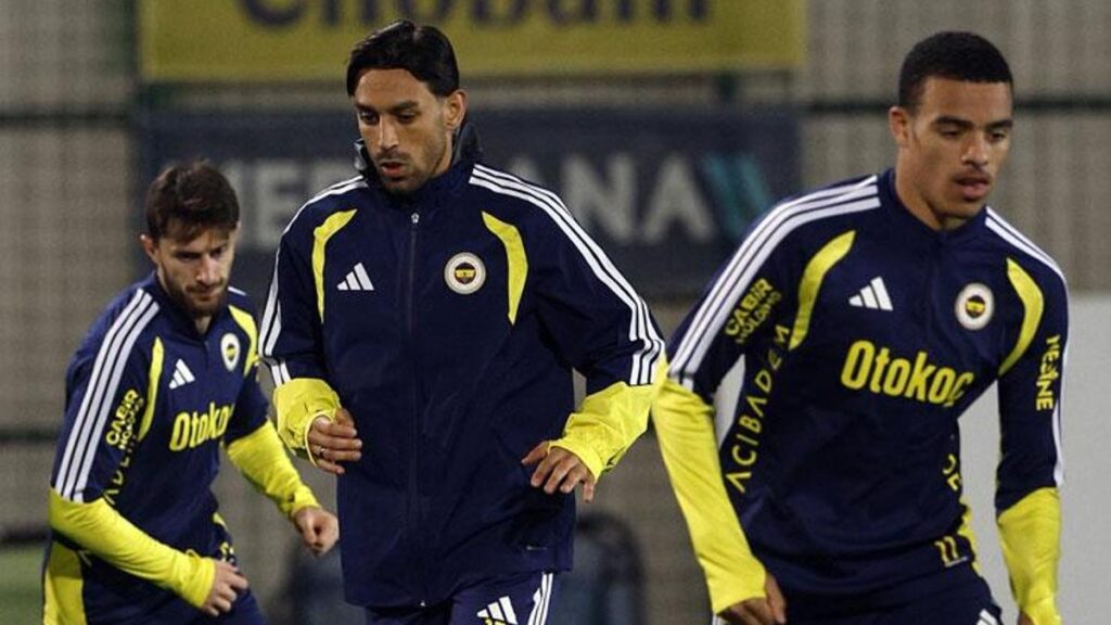 fenerbahce-galatasaray-derbisinin-hazirliklarini-tamamladi-yuCx3n6Z.jpg