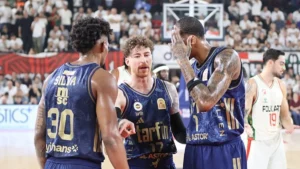 fenerbahce-tarfin-ligde-de-kazandi-VFJSTAWs.webp