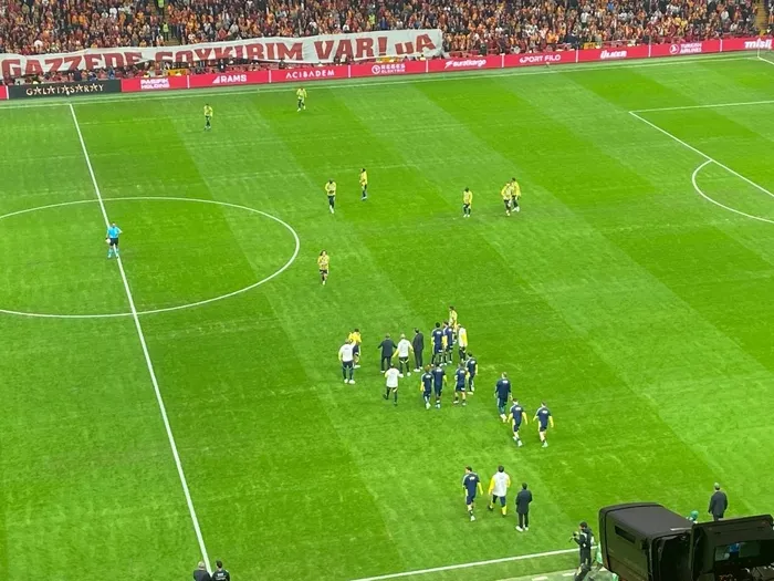 Fenerbahçe'de derbi öncesi son toplantı