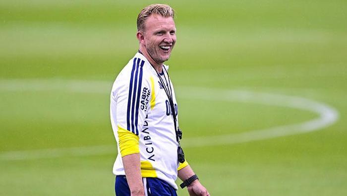 Fenerbahçe'de milli araya kadar takımı Dirk Kuyt çalıştıracak! Yönetim kararını verdi 3 Fenerbahçe'de milli araya kadar takımı Dirk Kuyt çalıştıracak! Yönetim kararını verdi