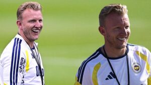 fenerbahcede-milli-araya-kadar-takimi-dirk-kuyt-calistiracak-yonetim-kararini-verdi-7uxrj27D.jpg