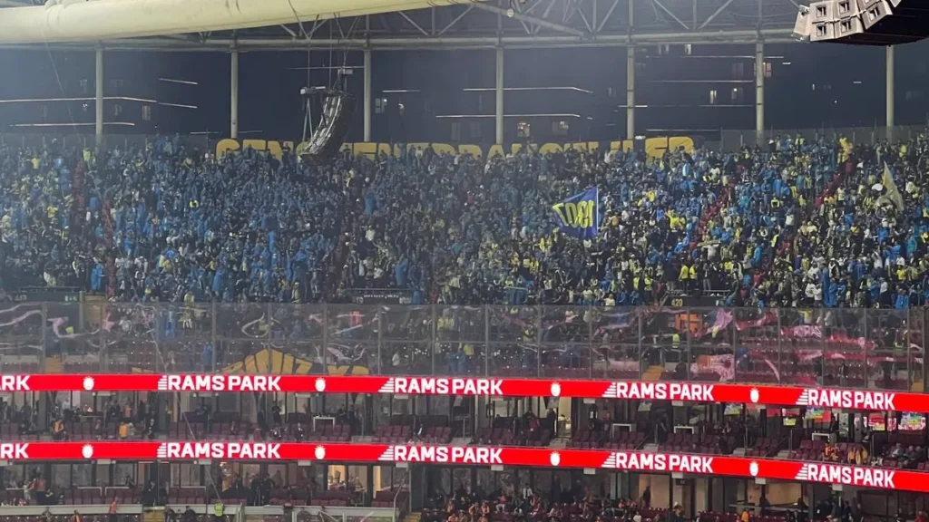 fenerbahceden-taraftarina-derbi-oncesi-jest-QSI9AN1I.webp
