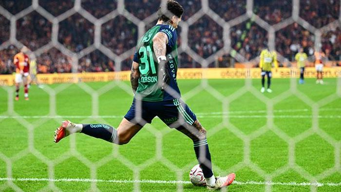 Fenerbahçeli Ederson derbi sonrası Sarı-Lacivertli camiaya seslendi: Çalışmaya, inanmaya devam etmeliyiz 4 Fenerbahçeli Ederson derbi sonrası Sarı-Lacivertli camiaya seslendi: Çalışmaya, inanmaya devam etmeliyiz