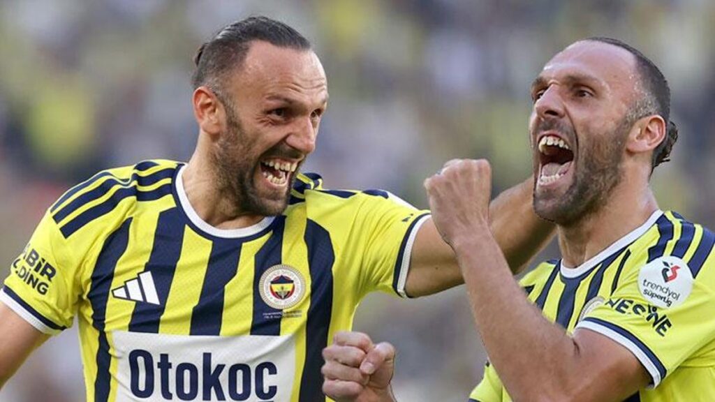 fenerbahcenin-yildizi-vedat-muriqiden-galatasaray-derbisi-sozleri-bir-adim-ondeyiz-ZVmi1min.jpg